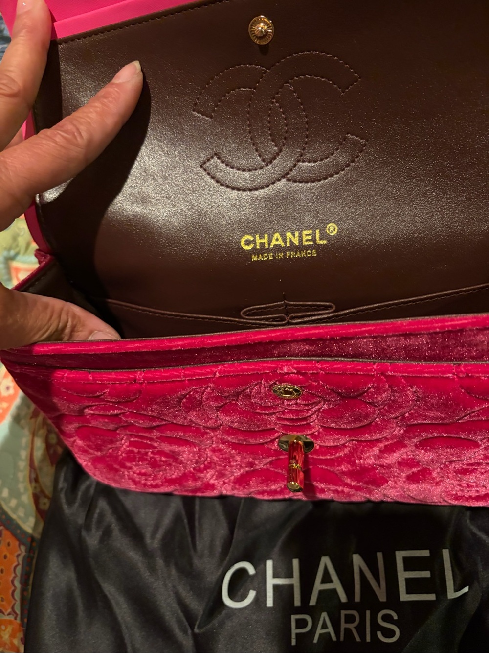 Fuchsia more of the pink side Velvet Quilted Camillas Shoulder Bag - Picture 10 of 12